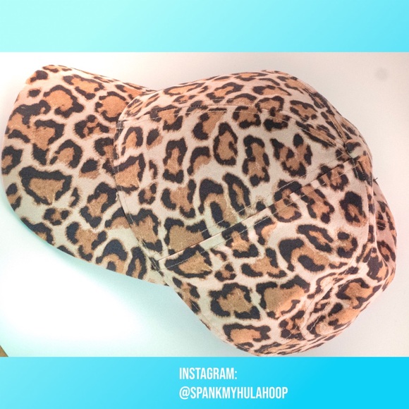 Leopard Hat - Picture 2 of 4
